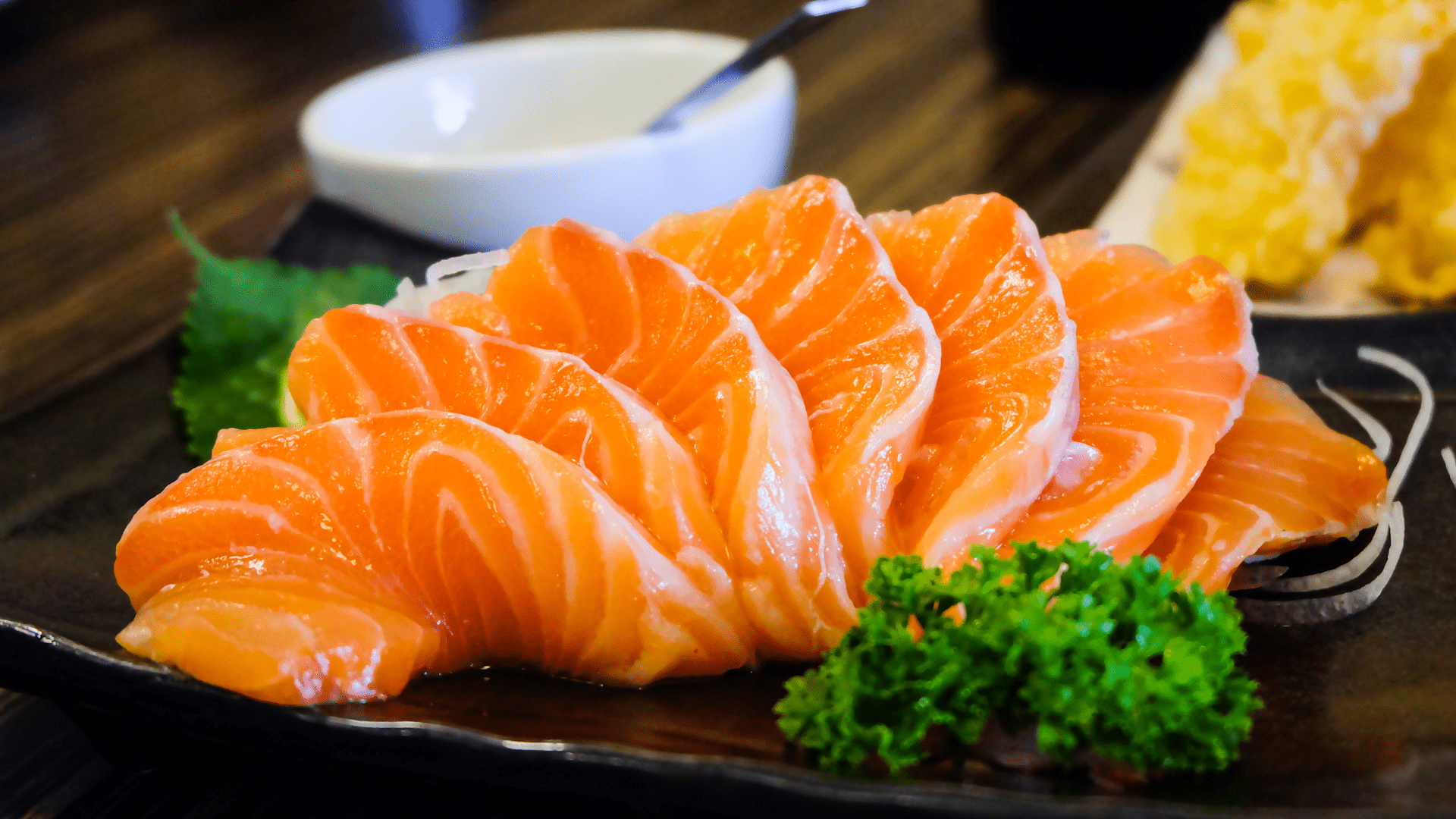 Le saumon d’élevage : le pire produit de la mer à consommer ?